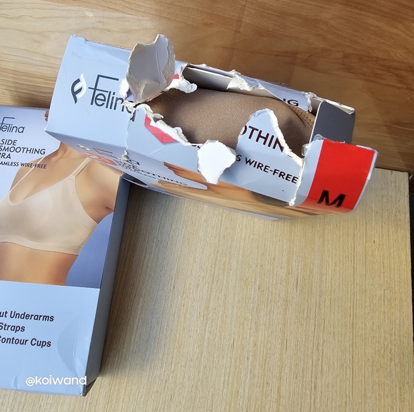 Felina Ladie's Side Smoothing Seamless Wire-Free Adjustable Bra Nude/Black - Picture 11 of 15